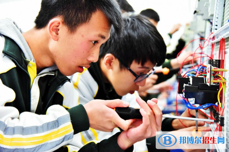 廣南縣民族職業(yè)高級中學2022年有哪些專業(yè)