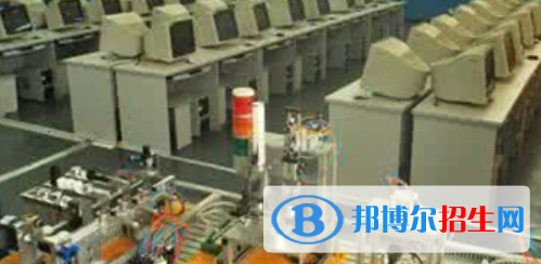 四川省工業(yè)設備安裝技工學校2022年學費、收費多少