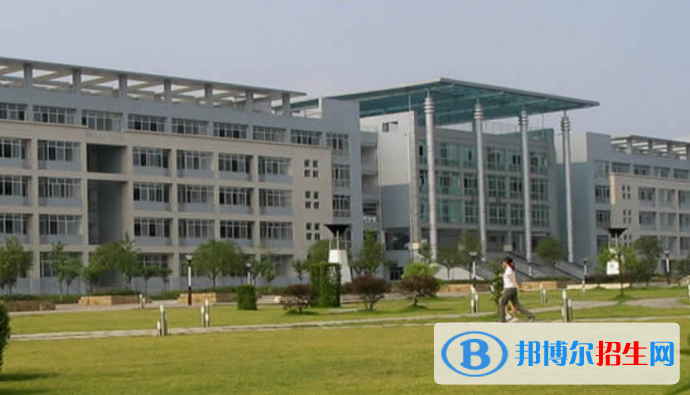 重慶五一技師學(xué)院2022年報(bào)名條件、招生要求、招生對(duì)象