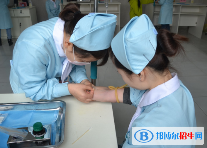 重慶2022年讀護理學校有前途嗎
