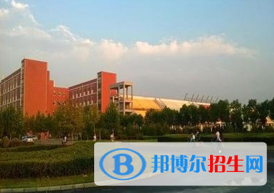 河北科技工程學(xué)校2022年招生辦聯(lián)系電話