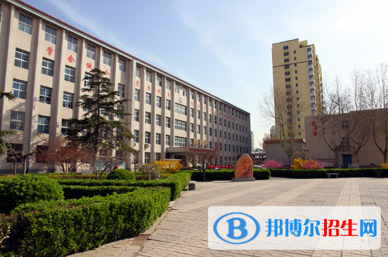 河北經(jīng)濟(jì)管理學(xué)校2022年招生辦聯(lián)系電話
