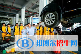 蘭州2022年女生讀汽修學(xué)校怎么樣