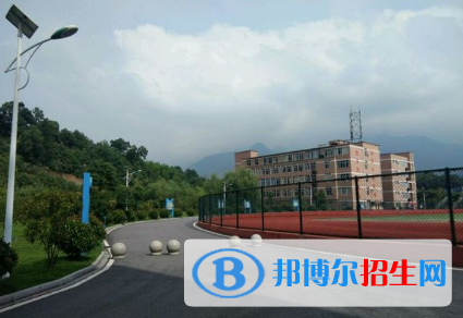 衡水兆華科技中專(zhuān)學(xué)校2022年招生辦聯(lián)系電話(huà)