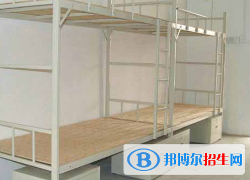 平塘中等職業(yè)學校2022年宿舍條件
