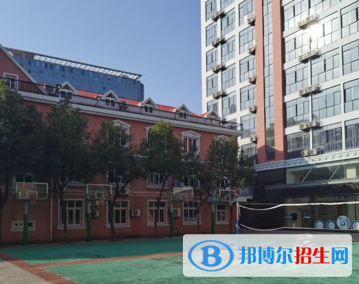 浙江商業(yè)技師學(xué)院2022年招生辦聯(lián)系電話