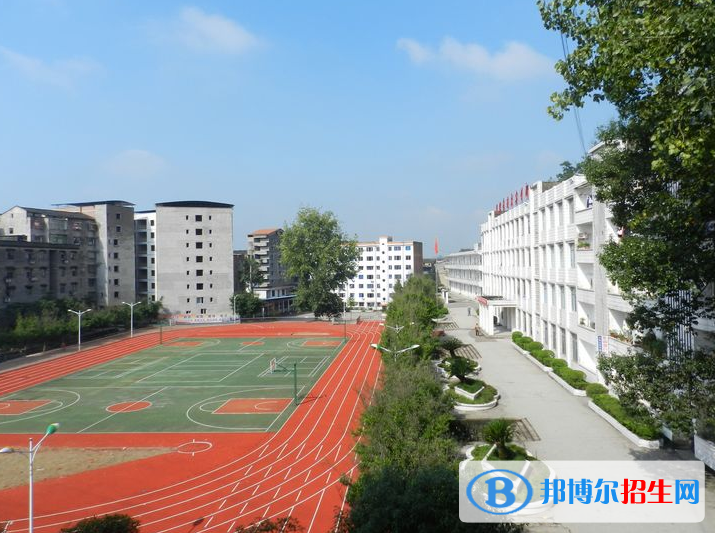 重慶市墊江縣第二職業(yè)中學校2022年報名條件、招生要求、招生對象