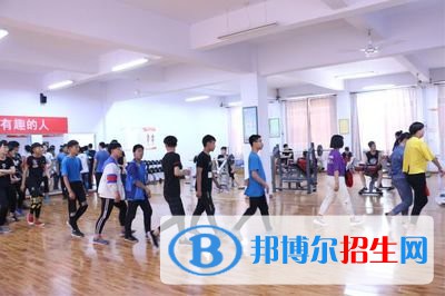深澤縣職教中心怎么樣、好不好