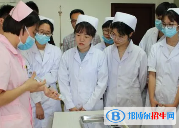 甘肅2022年女生學(xué)衛(wèi)校好找工作嗎