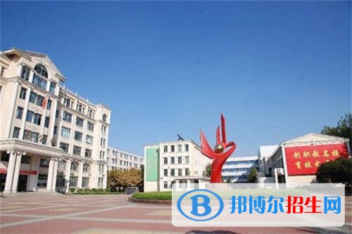 貴陽工業(yè)職業(yè)學校2022年招生辦聯(lián)系電話