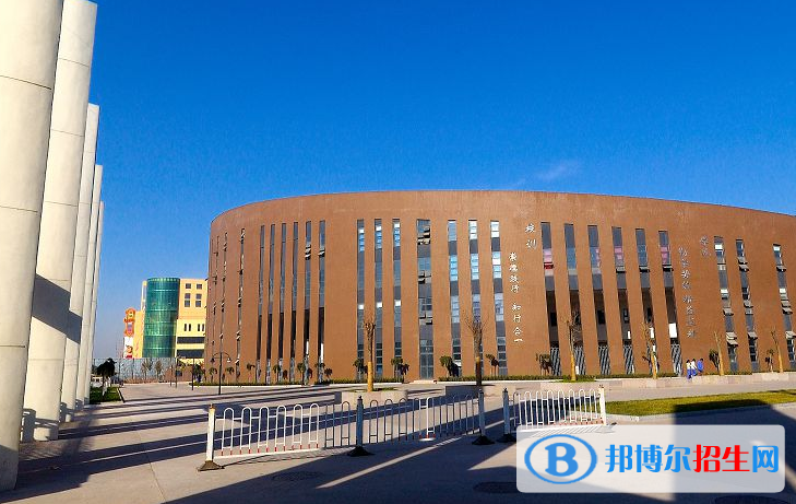 衡水科技工程學校2022年招生辦聯(lián)系電話