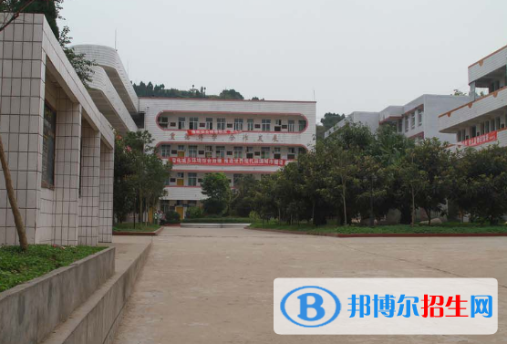 金堂縣土橋中學(xué)校2022年學(xué)費(fèi)、收費(fèi)多少
