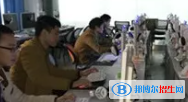遂寧鴻圖電子電路技術(shù)職業(yè)學(xué)校2022年招生辦聯(lián)系電話