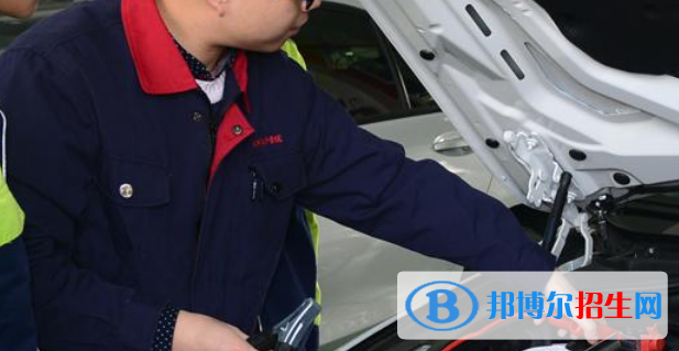 成都2022年讀汽修學校的大專