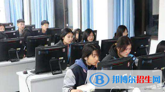 貴州2022年初中生報(bào)什么電子商務(wù)學(xué)校好