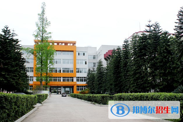 四川省雅安中學(xué)怎么樣、好不好