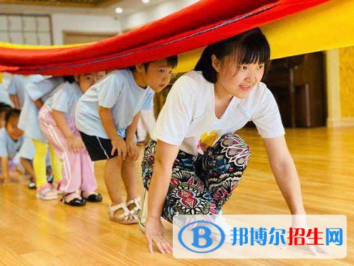 江蘇2022年現(xiàn)在幼師學(xué)校學(xué)什么專業(yè)好