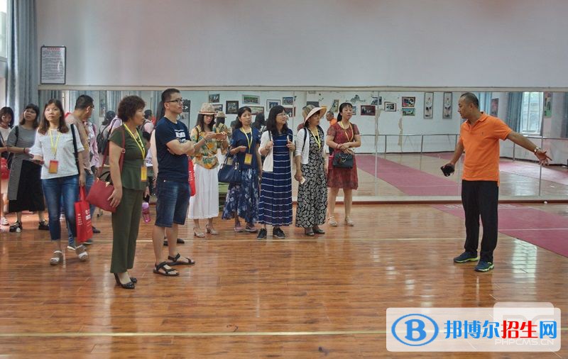 成都七中萬(wàn)達(dá)學(xué)校通錦校區(qū)2022年招生代碼