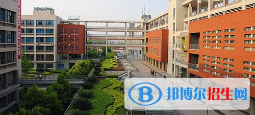 重慶電子工程職業(yè)學(xué)院怎么樣、好不好