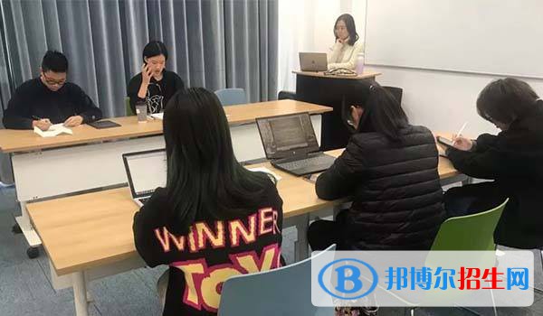  劍橋文理學(xué)校中國(guó)中心2022年入學(xué)考試