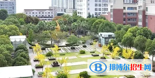 上海光華學(xué)院劍橋國(guó)際中心2022年學(xué)費(fèi)標(biāo)準(zhǔn)