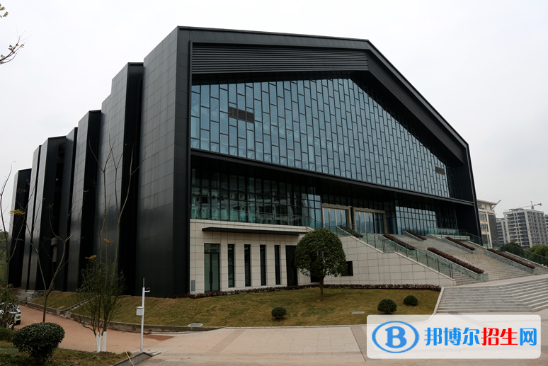 重慶2022年沒有畢業(yè)證可以讀汽修學校嗎