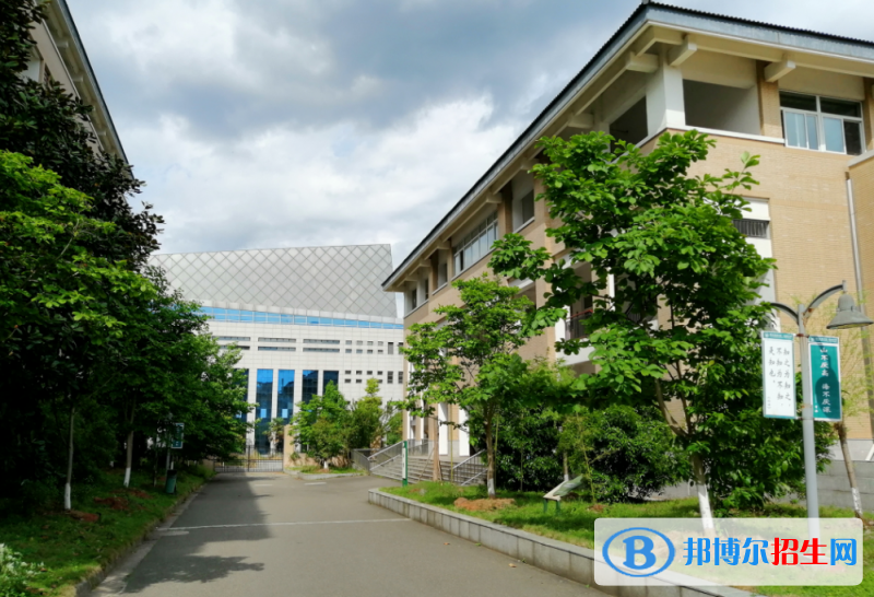 四川省青川第一高級中學2022年宿舍條件