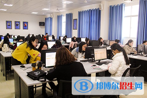 重慶經(jīng)貿(mào)職業(yè)學(xué)院2022年報(bào)名條件、招生要求、招生對(duì)象
