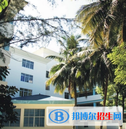 海南省衛(wèi)生學(xué)校2022年報名條件、招生要求、招生對象;