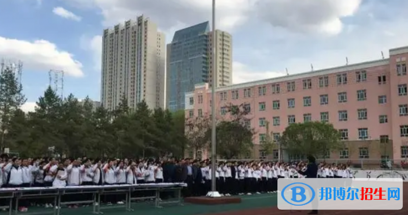 新疆石河子衛(wèi)生學校2022年招生辦聯(lián)系電話