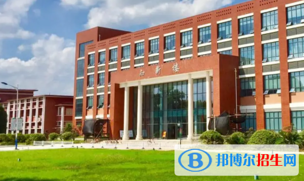 貴州2022年去讀電子商務學校學什么對以后好一點