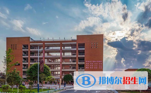 新化縣楚怡工業(yè)學校2022年報名條件、招生要求、招生對象