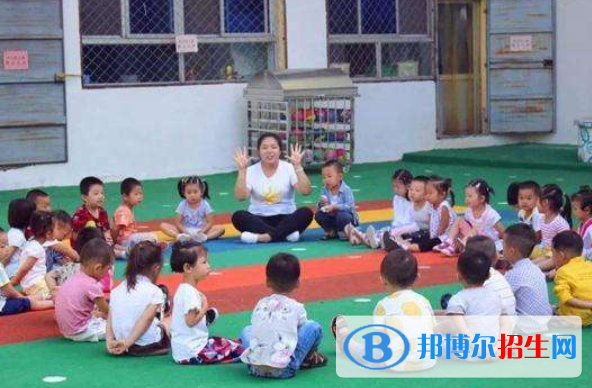 南京2022年女生適合幼師學校嗎