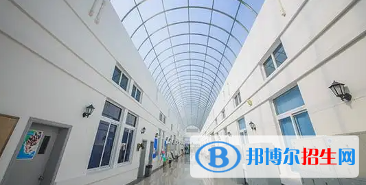 中加楓華國際學(xué)校2022年學(xué)費(fèi)標(biāo)準(zhǔn)