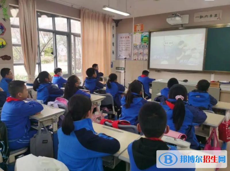 杭州國(guó)泰外語(yǔ)藝術(shù)學(xué)校2022年課程體系