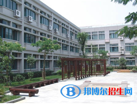 杭州外國(guó)語(yǔ)學(xué)校劍橋高中2022年學(xué)費(fèi)標(biāo)準(zhǔn)