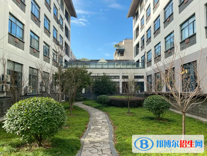富陽中學(xué)國際部怎么樣