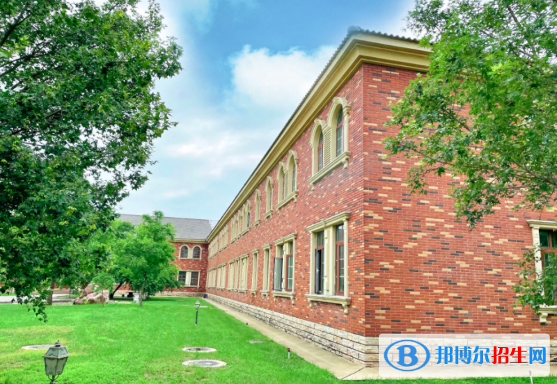 成都青苗國際雙語學(xué)?？孔V嗎