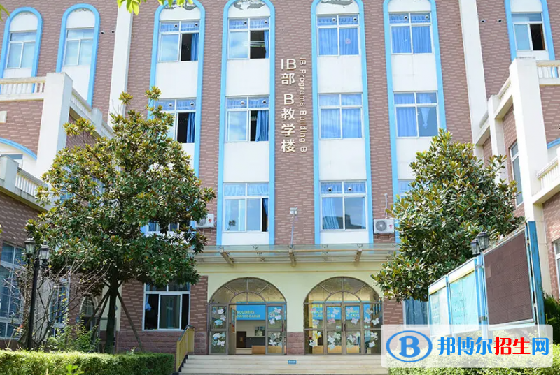 成都美視國(guó)際學(xué)校高中部2022年學(xué)費(fèi)標(biāo)準(zhǔn)
