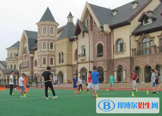 成都協(xié)同國際學校2022年入學條件