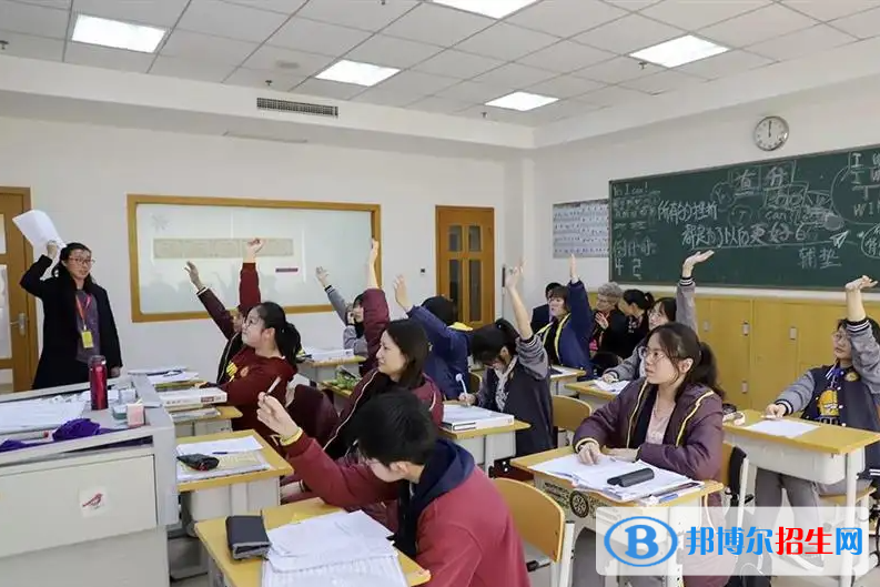 成都西雅美途外國(guó)語(yǔ)聯(lián)合學(xué)校2022年課程體系