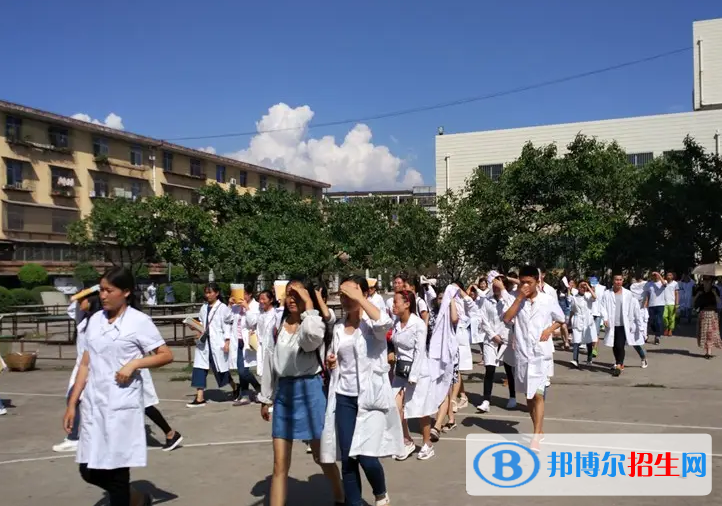 四川涼山衛(wèi)生學(xué)校2022年網(wǎng)站網(wǎng)址