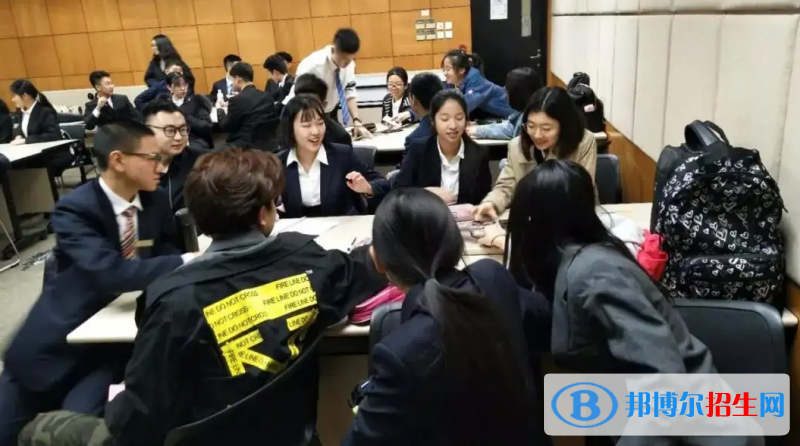 貝拉國際高中學(xué)校2022年課程體系