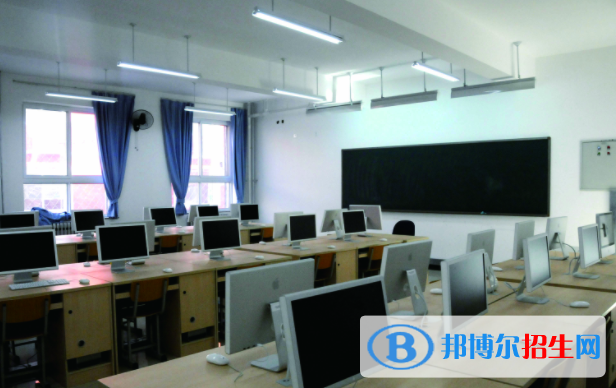 北京工藝美術(shù)高級(jí)技工學(xué)校網(wǎng)址