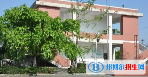  四川邛崍職業(yè)高級中學(xué)2022年報名條件、招生要求、招生對象