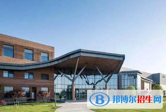 北京加拿大國際學校初中部2023年課程體系