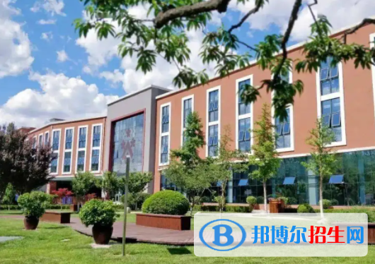 北京海淀國際學(xué)校初中部2023年報名時間