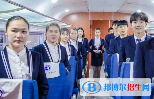 成都2022年學(xué)什么鐵路學(xué)校好