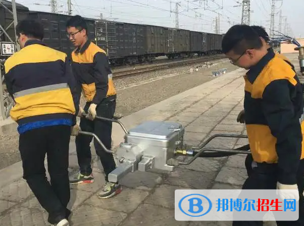 成都2023年中職鐵路學(xué)校有什么專(zhuān)業(yè)