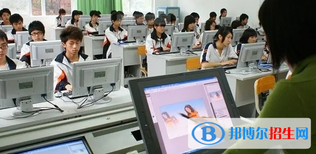 廣西2023年中等計(jì)算機(jī)學(xué)校哪個(gè)專(zhuān)業(yè)好